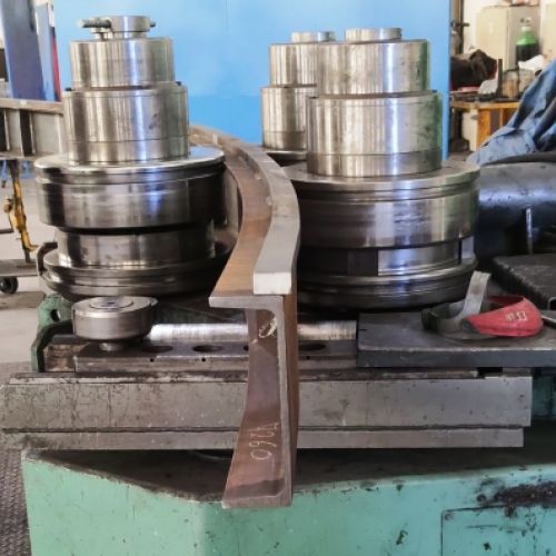 Carril circular   Enderezar tras soldadura.